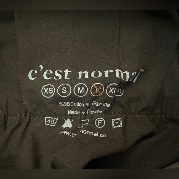 C’est Normal Jeans - Picture 4 of 4